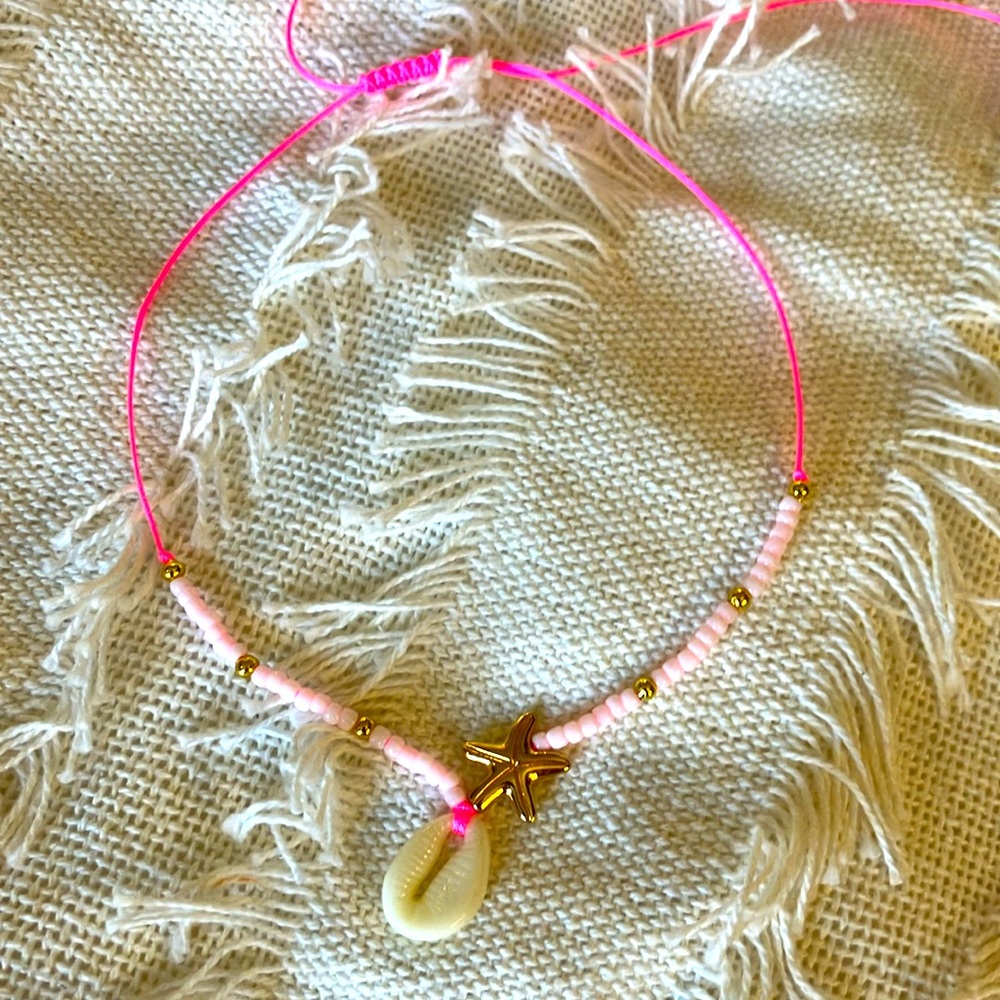New So Cool Boho Gold Starfish Petite Beaded Necklace Neon Pink